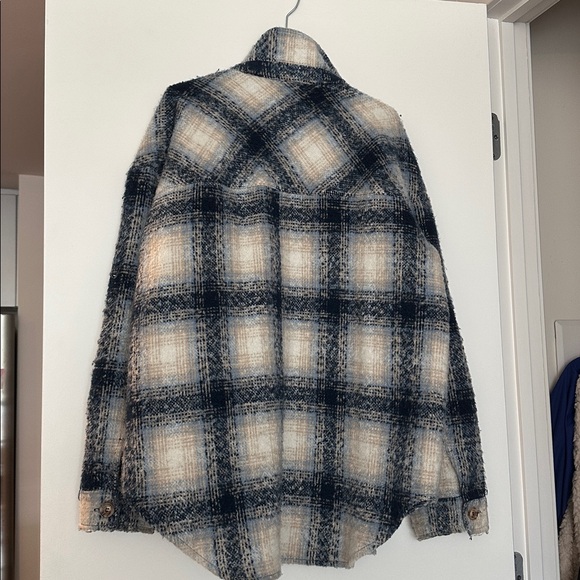 LA Hearts Oversized Plaid Flannel Shacket Jacket Size M / L - Picture 3 of 7